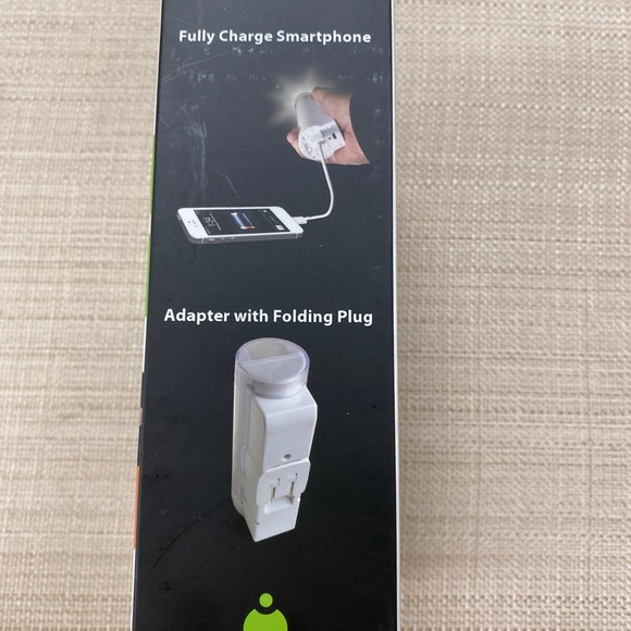 Sentina24 Emergency Plug In Wall Charger Smart Light For iPhones iPads SKU 393 - Picture 4 of 5